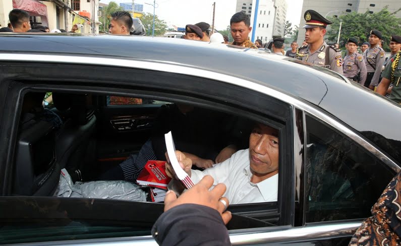 Jokowi: Pembagian Sertifikat Tanah Itu Benar, Buka Pengibulan Jokowi: Pembagian Sertifikat Tanah Itu Benar, Buka Pengibulan