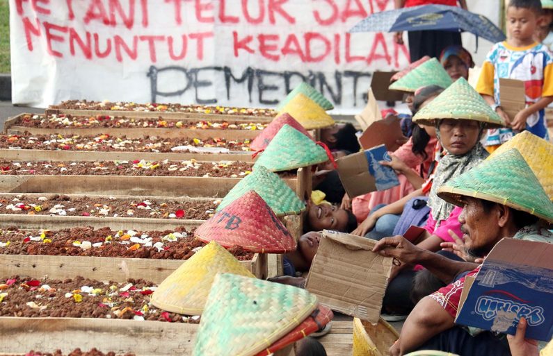 Tanah Dijual China, Petani Kembali Kepung Pemda Tanah Dijual China, Petani Kembali Kepung Pemda
