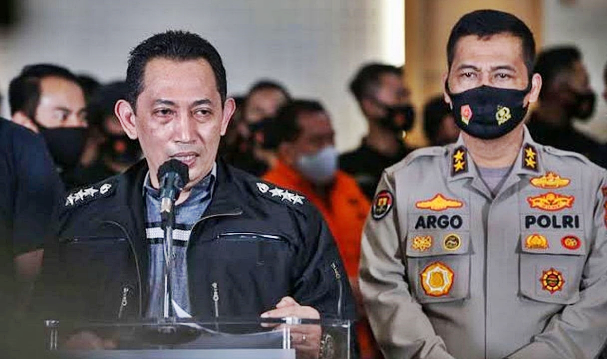 Photo Credit: Kapolri Jenderal Pol. Listyo Sigit Prabowo bersama Kadiv Humas Polri Irjen Pol. Argo Yuwono saat melakukan konferensi pers. FILE/IST. PHOTO