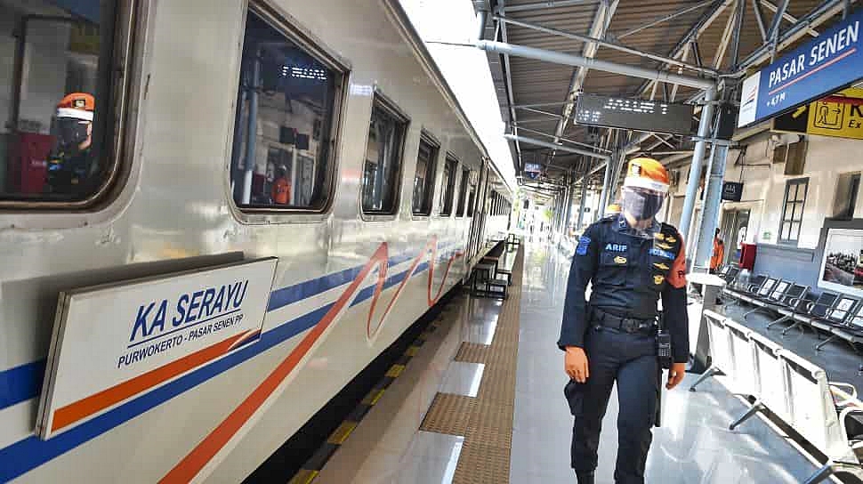 Photo Credit: Kereta api menjadi moda transportasi yang naik daun belakangan ini lantaran bebas dari macet, tepat waktu, dan harganya terjangkau. FILE/Dok/Ist. Photo
