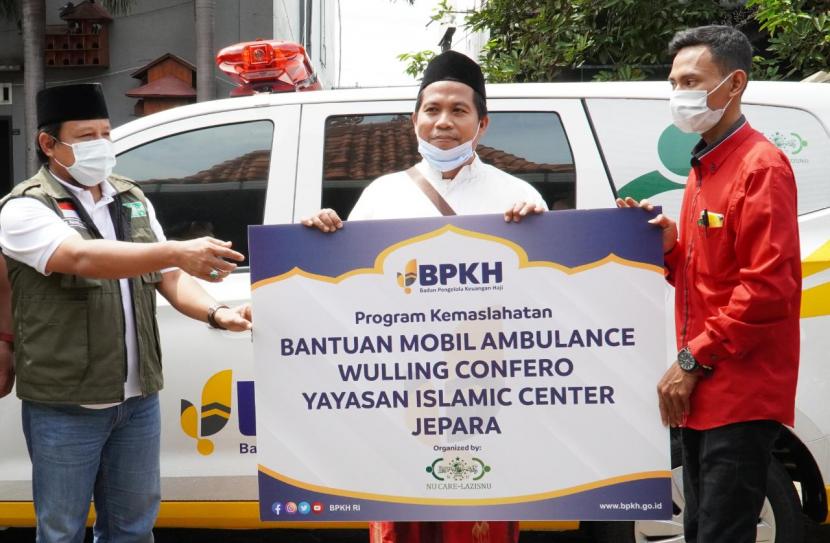 bpkh-ri-melalui-program-kemaslahatan-bersama-nu-care-lazisnu-menyerahkan Kendaraan Operasional Siaga Bencana