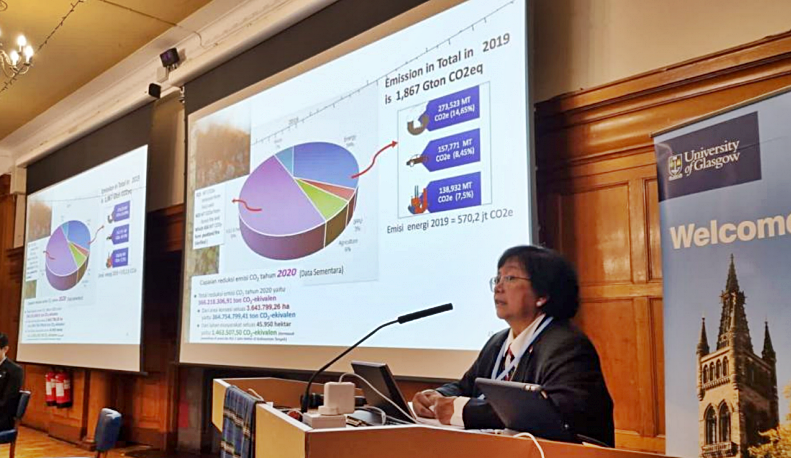 Photo Credit: Menteri LHK, Siti Nurbaya Bakar memenuhi undangan Persatuan Pelajar Indonesia (PPI) di Universitas Glasgow, kemarin (2/11/2021). Twitter/@SitiNurbayaLHK