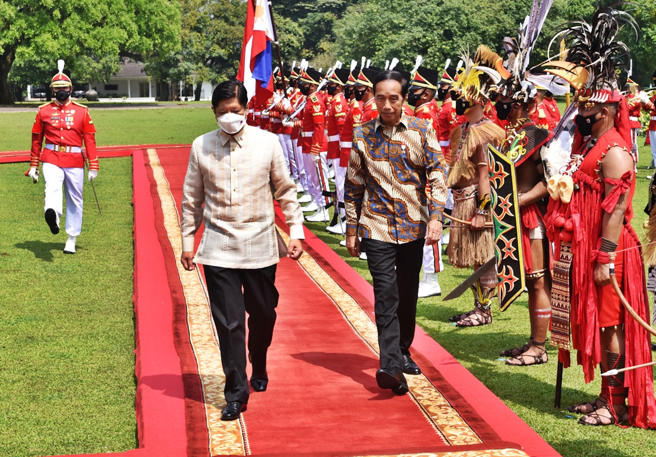 Presiden RI Joko Widodo (Jokowi) menyambut kunjungan kenegaraan Presiden Republik Filipina Ferdinand Romualdez Marcos Jr. di Istana Kepresidenan Bogor, Jawa Barat, Senin (05/09/2022). BPMI/Setpres
