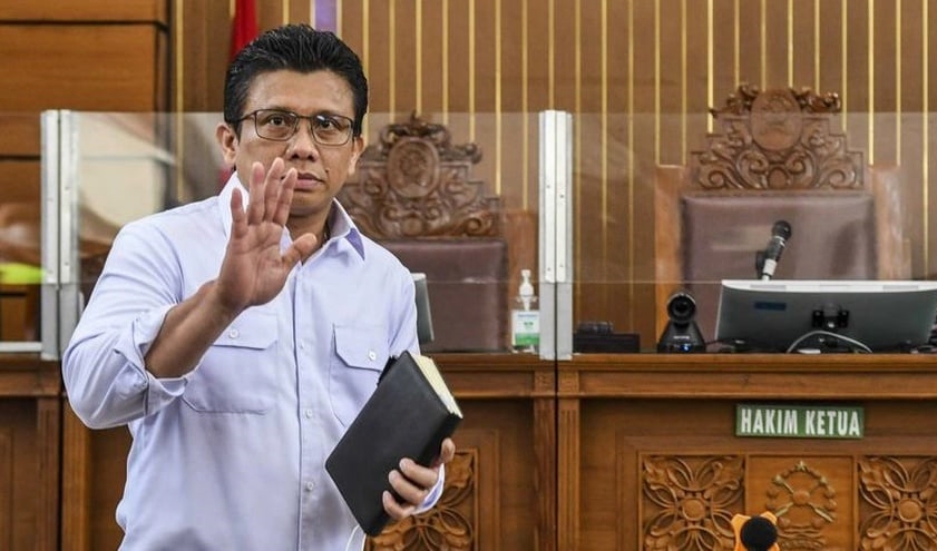 Terdakwa kasus pembunuhan Brigadir Yosua Hutabarat, Ferdy Sambo, mengikuti sidang lanjutan di PN Jakarta Selatan. ANTARA/Galih Pradipta