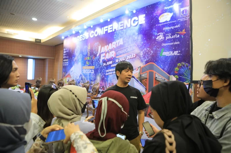 Jakarta Fair Kemayoran 2023 akan digelar selama 33 hari, mulai 14 Juni hingga 16 Juli 2023. Tak hanya menampilkan pameran multiproduk terbesar dan terlengkap