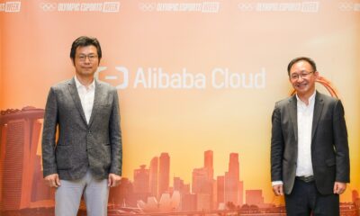 Dari kiri ke kanan: Chris Tung, President of Corporate Development, Alibaba Holding Group; William Xiong, Vice President of Alibaba Cloud Intelligence and General Manager of Enterprise Service Cloud