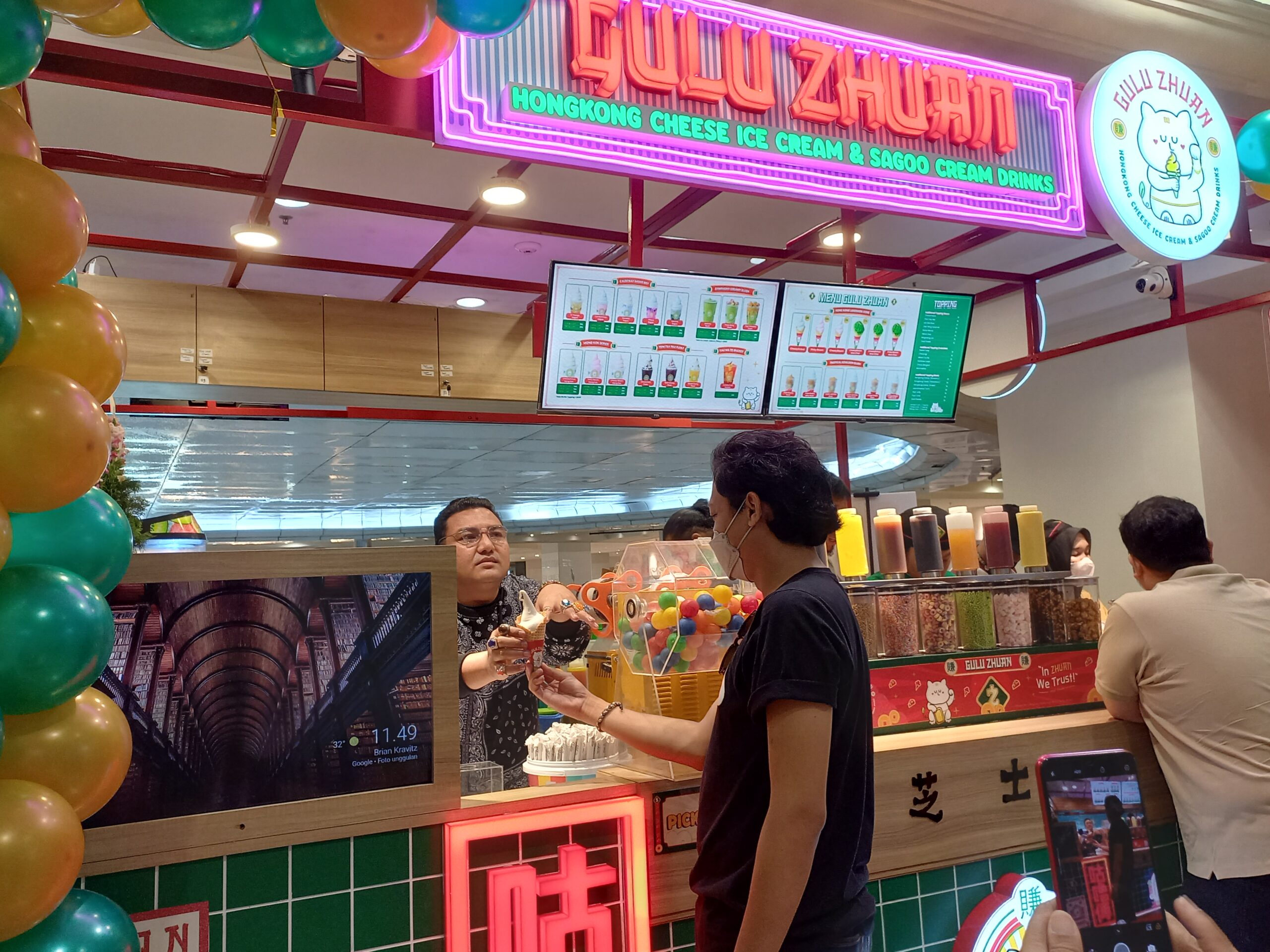 Boby Tarigan selaku Head of Marketing Sour Sally Group usai persemian Gulu Zhuan, Sabtu (19/8) di Jakarta.