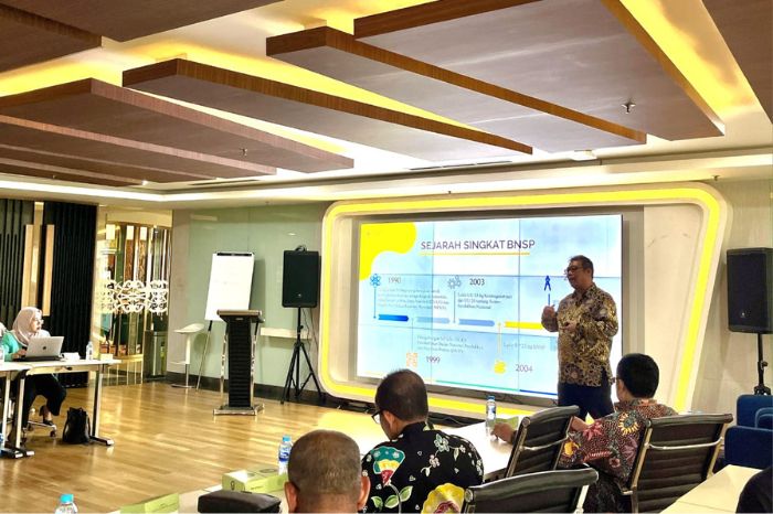 Workshop "Peningkatan Kapasitas SDM Microfinance Melalui Sertifikasi Kompetensi". LSP Microfinance Indonesia, Gedung BRI II Lt. 29, Jl. Jend Sudirman Kav 44-46, Jakarta (27/2/24)