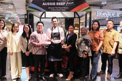 Meat & Livestock Australia (MLA), bersama pemerintah New South Wales (NSW) serta didukung Qantas Airways dan Ranch Market, menghadirkan Aussie Beef Fair: Discover the Finest Flavors of New South Wales, program promosi yang menampilkan produk unggulan NSW, termasuk daging sapi premium Australia, yang berlangsung mulai 16 April hingga 15 Mei 2026 di 18 gerai Ranch Market Jakarta dan secara resmi dibuka melalui acara kick-off di Ranch Market Lotte Shopping Avenue, Jakarta (16/04).